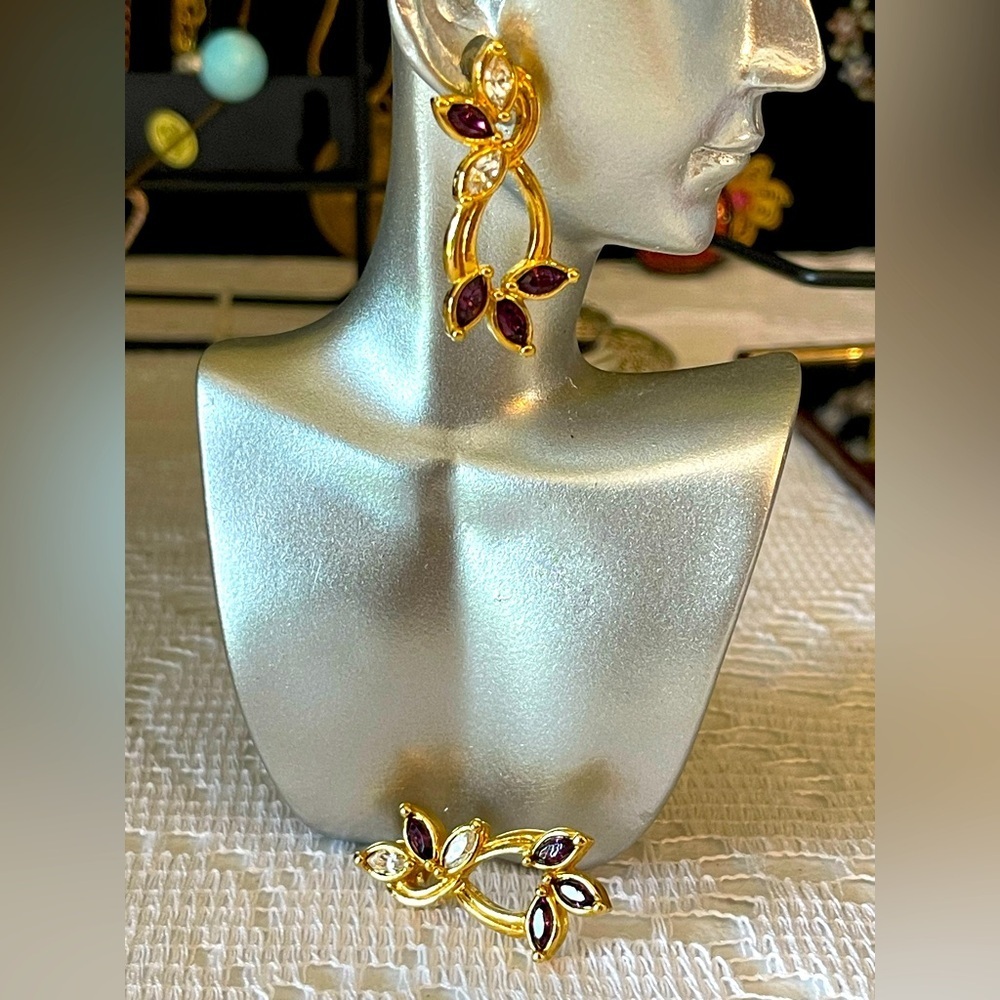Avon purple glass stone earrings